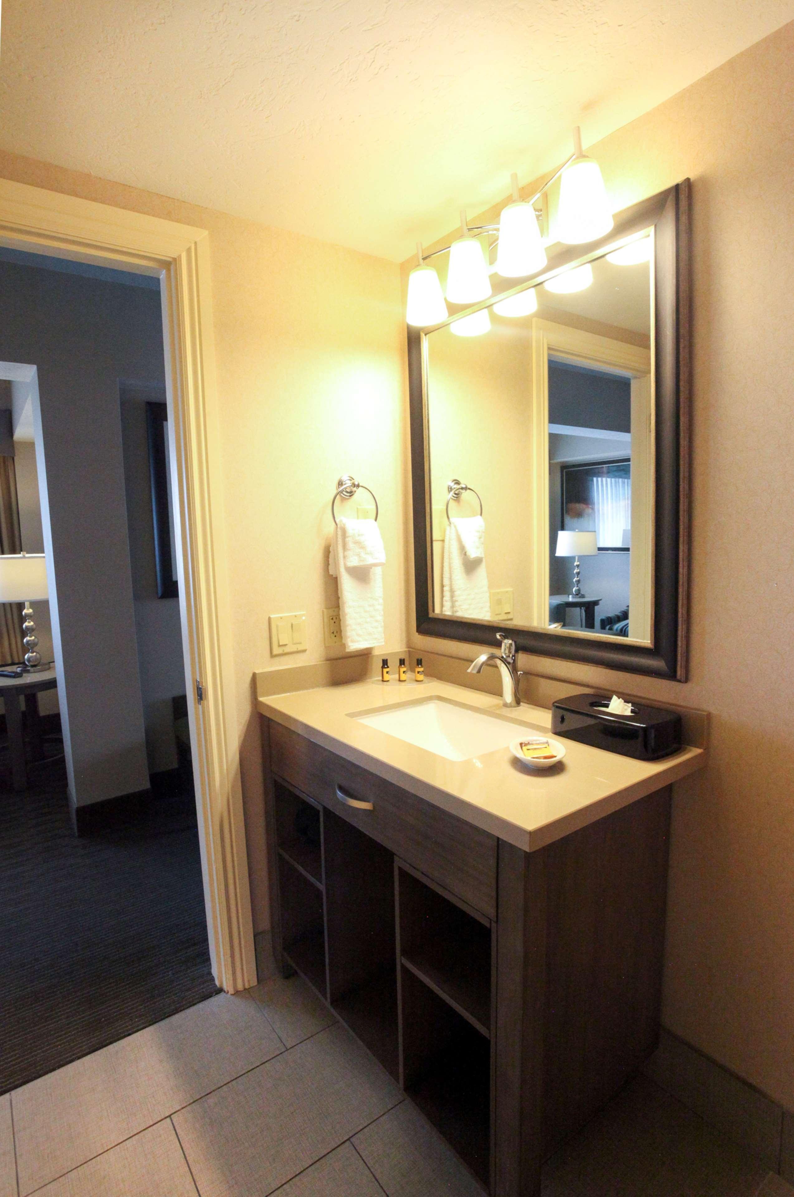 Best Western Plus Cotton Tree Inn Sandy Bagian luar foto