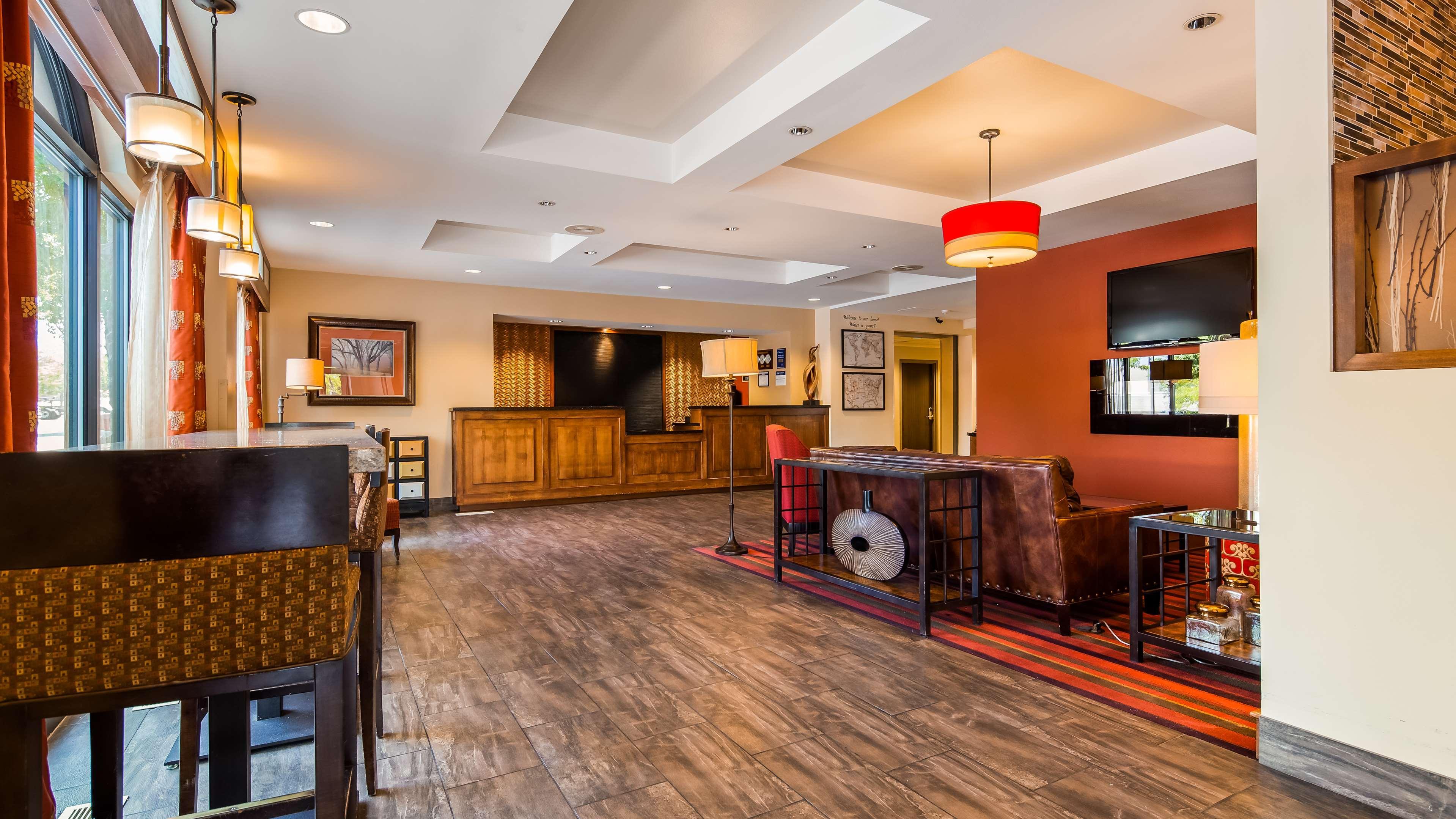 Best Western Plus Cotton Tree Inn Sandy Bagian luar foto
