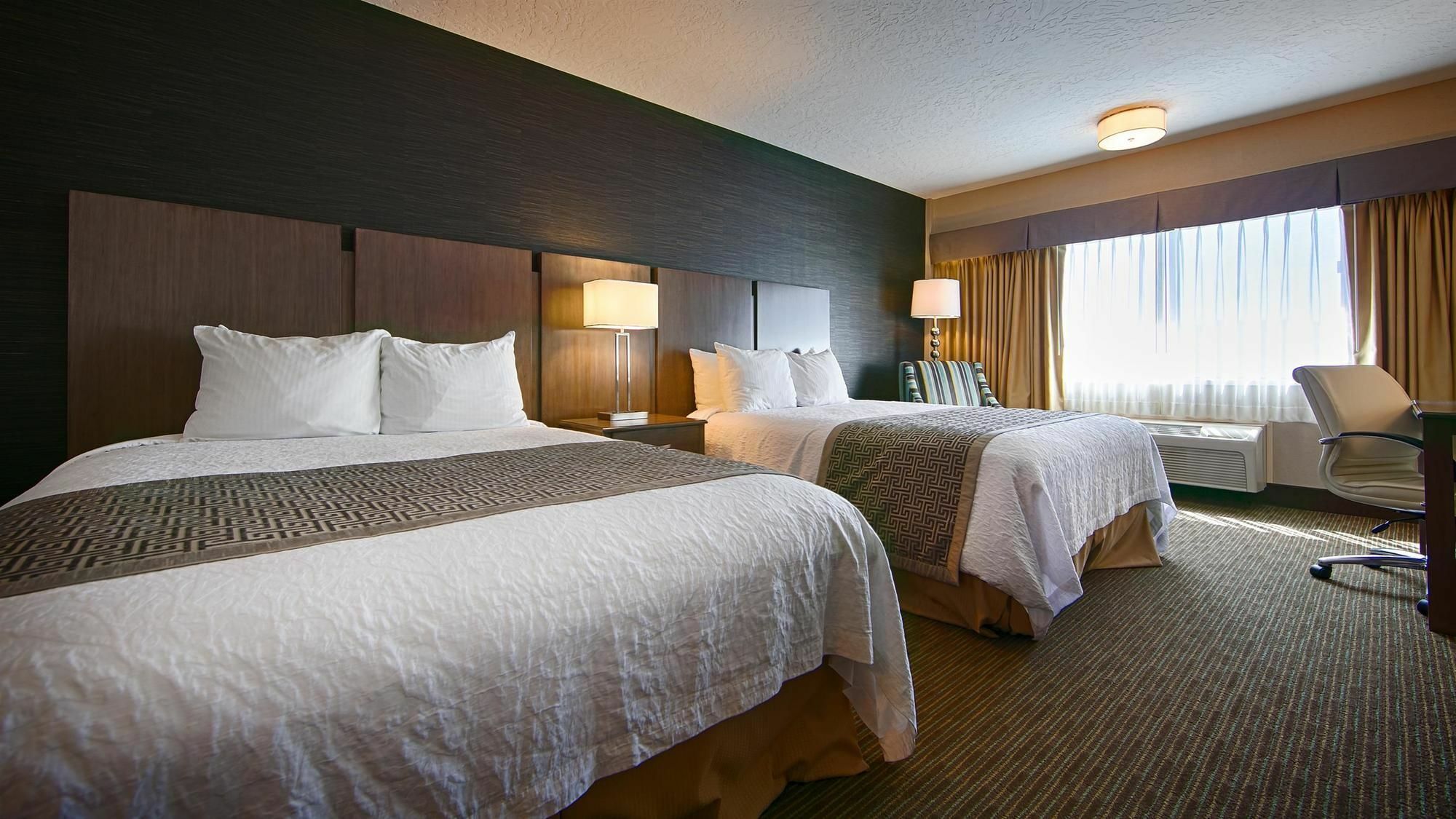 Best Western Plus Cotton Tree Inn Sandy Bagian luar foto